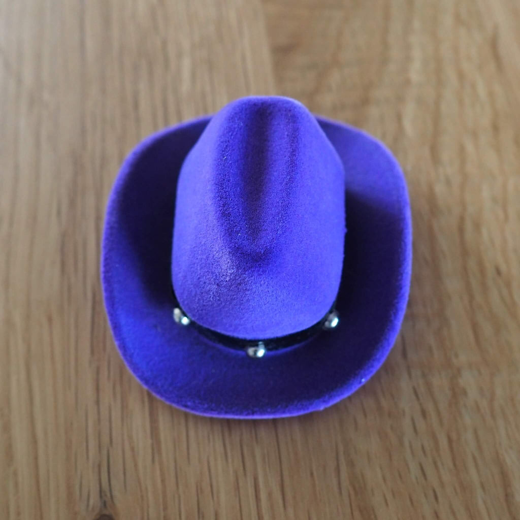 Horse Head Necklace in Cowgirl Hat