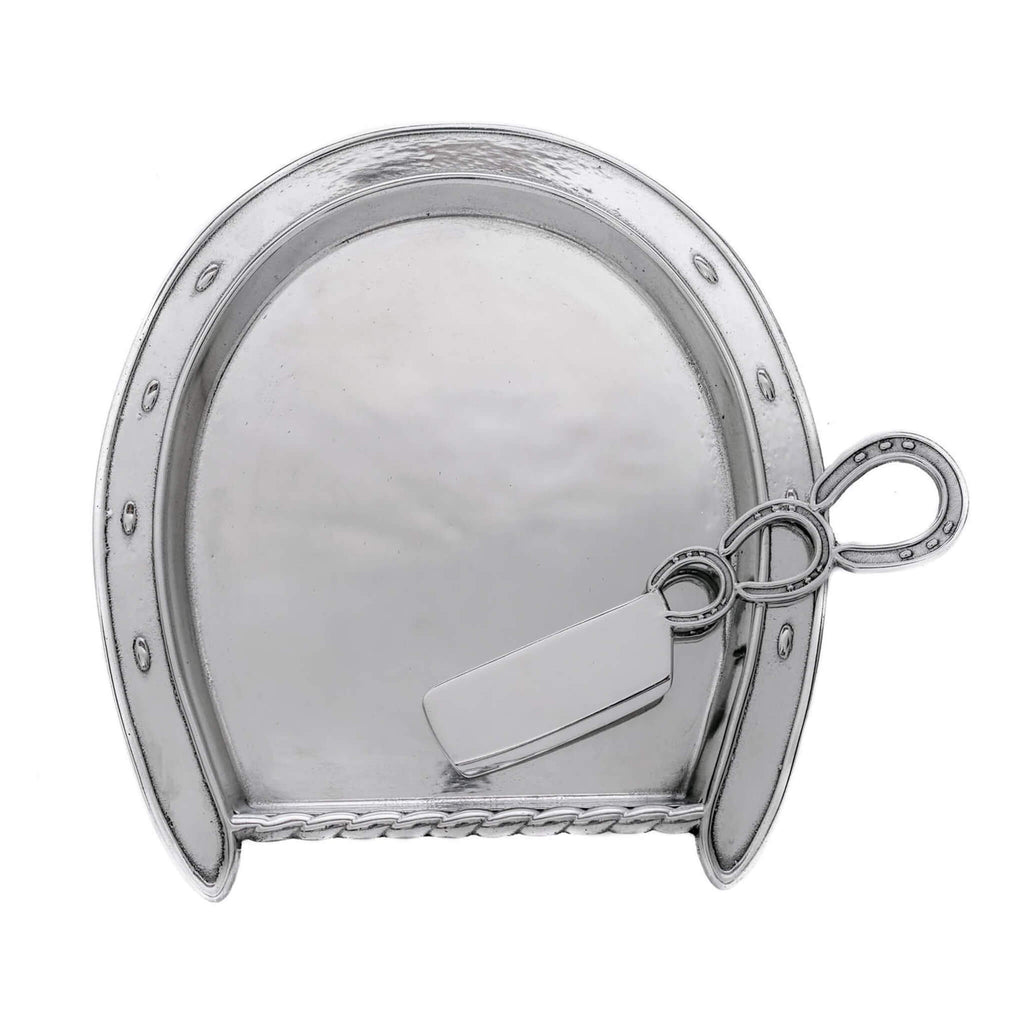 Horseshoe Plate with server.