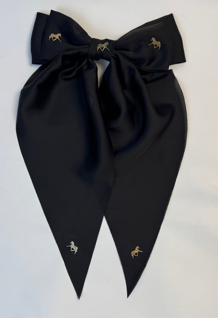 Large Black Horses Bow