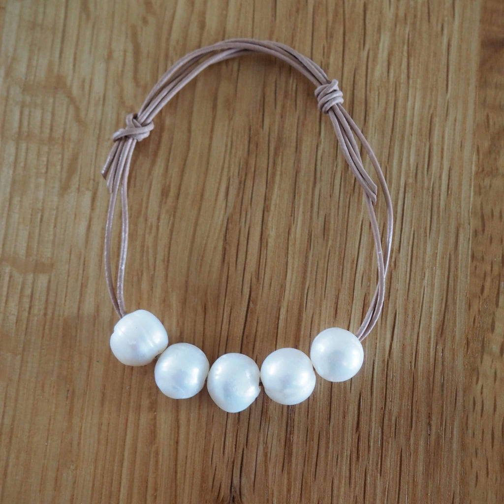 Latte Leather & 5 Pearl Bracelet