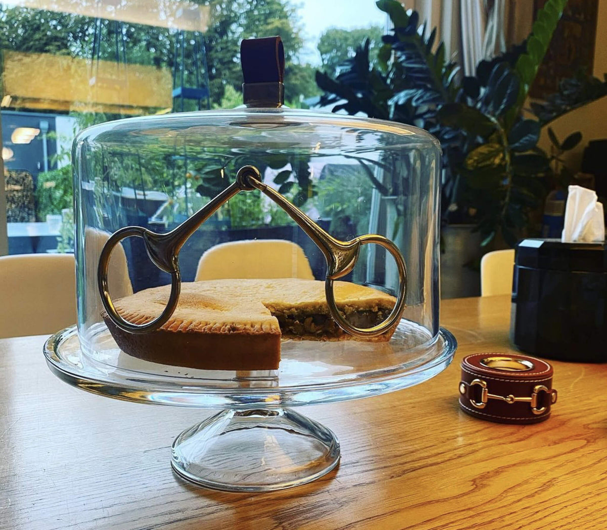 Snaffle Bit Cake Stand – Exclusively Equine