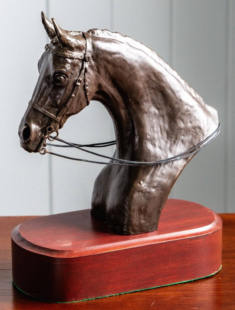Mary Pinsent Thoroughbred Show Head Statue