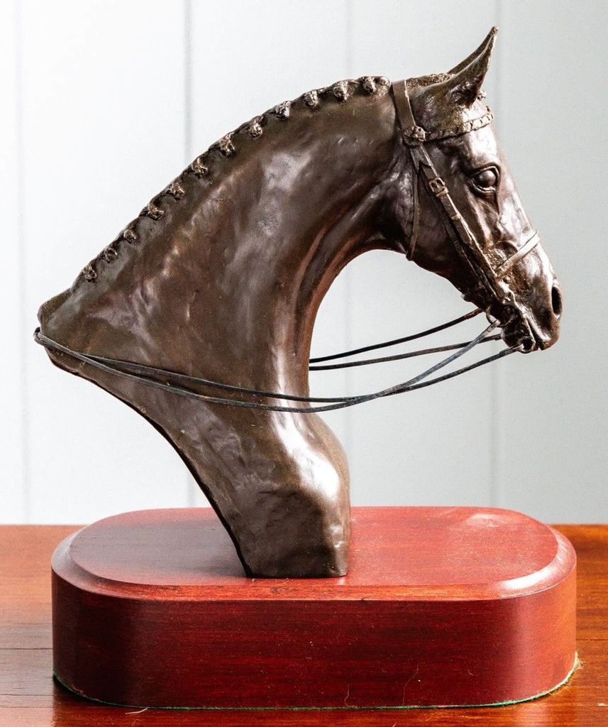 Mary Pinsent Thoroughbred Show Head Statue