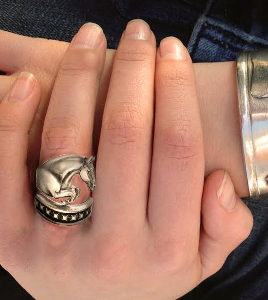 Jumper Horse Head Ring