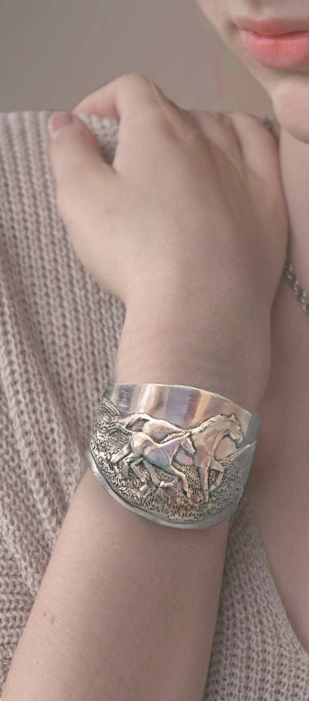 Mare & Foal Cuff