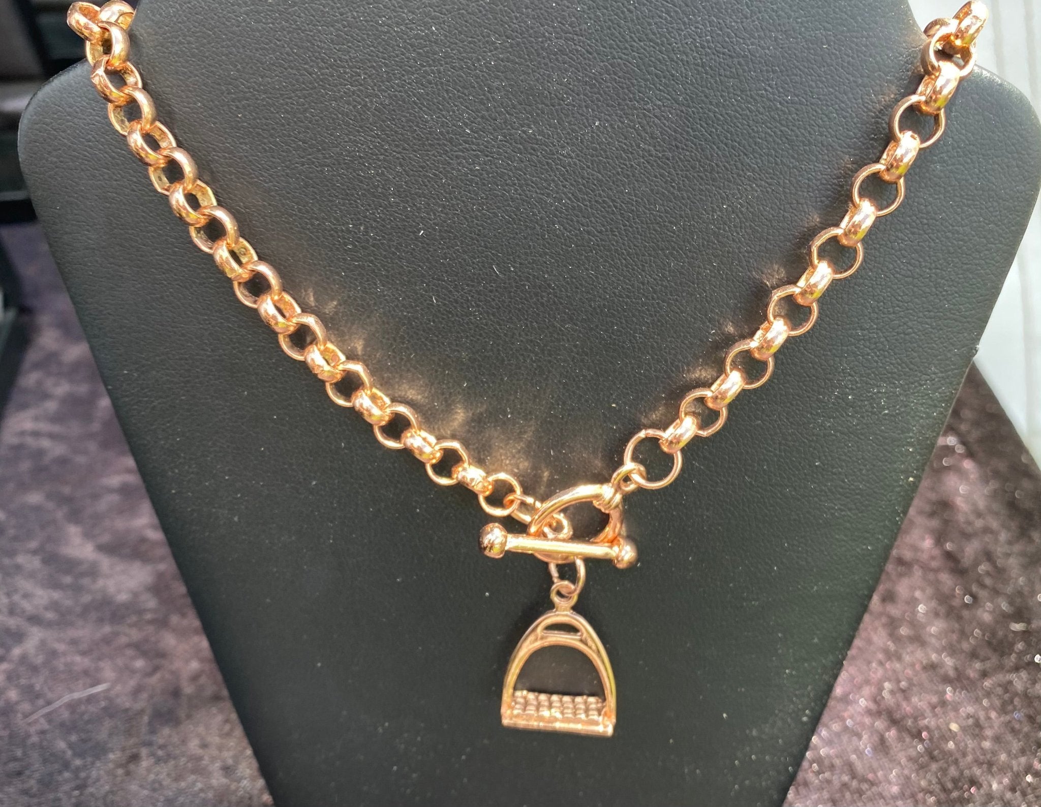 Rose Gold Stirrup with Belcher Chain – Exclusively Equine