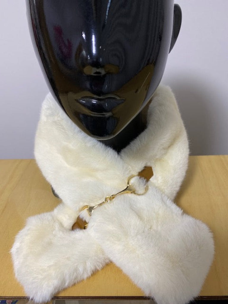 Verry Elleegant Snaffle Neck Warmers