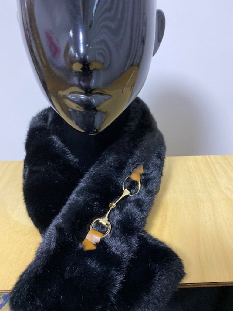 Verry Elleegant Snaffle Neck Warmers