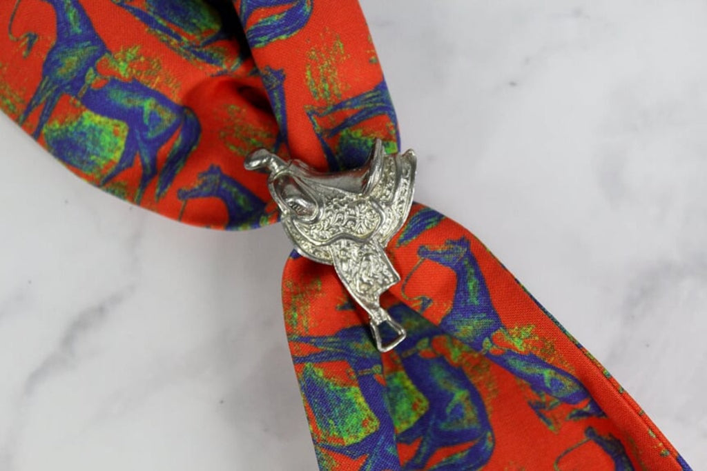 Western Saddle Scarf Ring