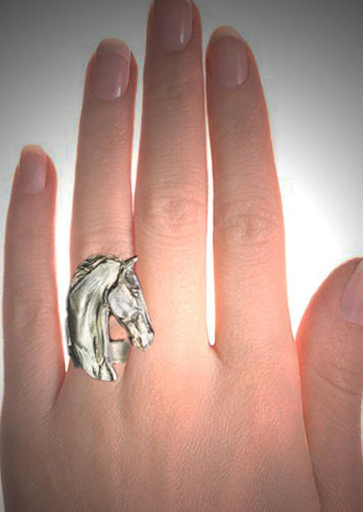 Warmblood Horse Head Ring